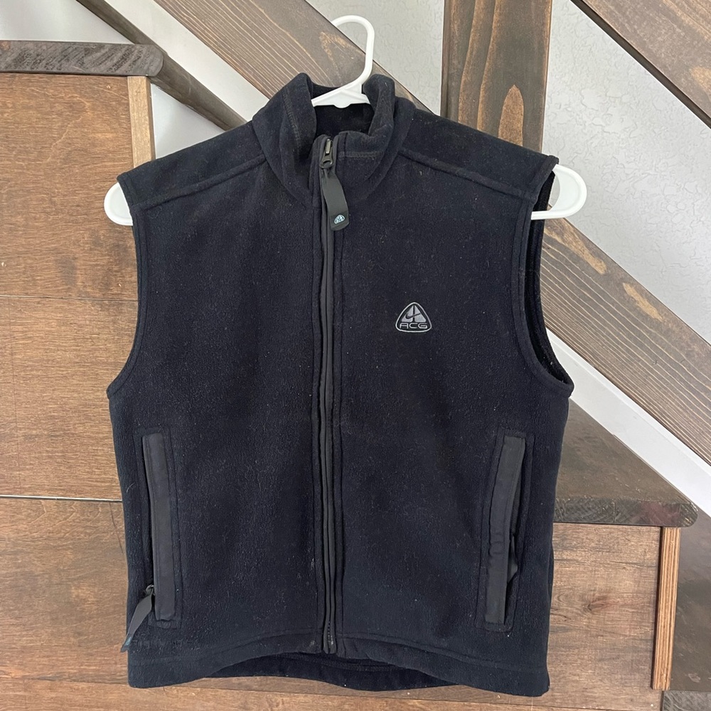 Fleece vest small